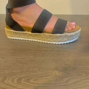 Platform sandals